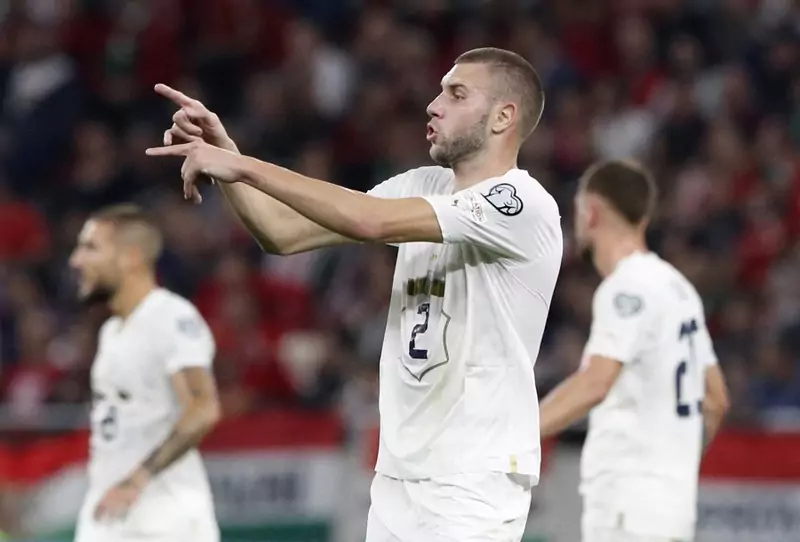 doi-hinh-chinh-thuc-cua-Serbia-tai-euro